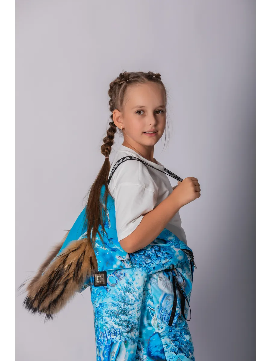 Зимний слитный комбинезон мембрана с натуральной опушкой