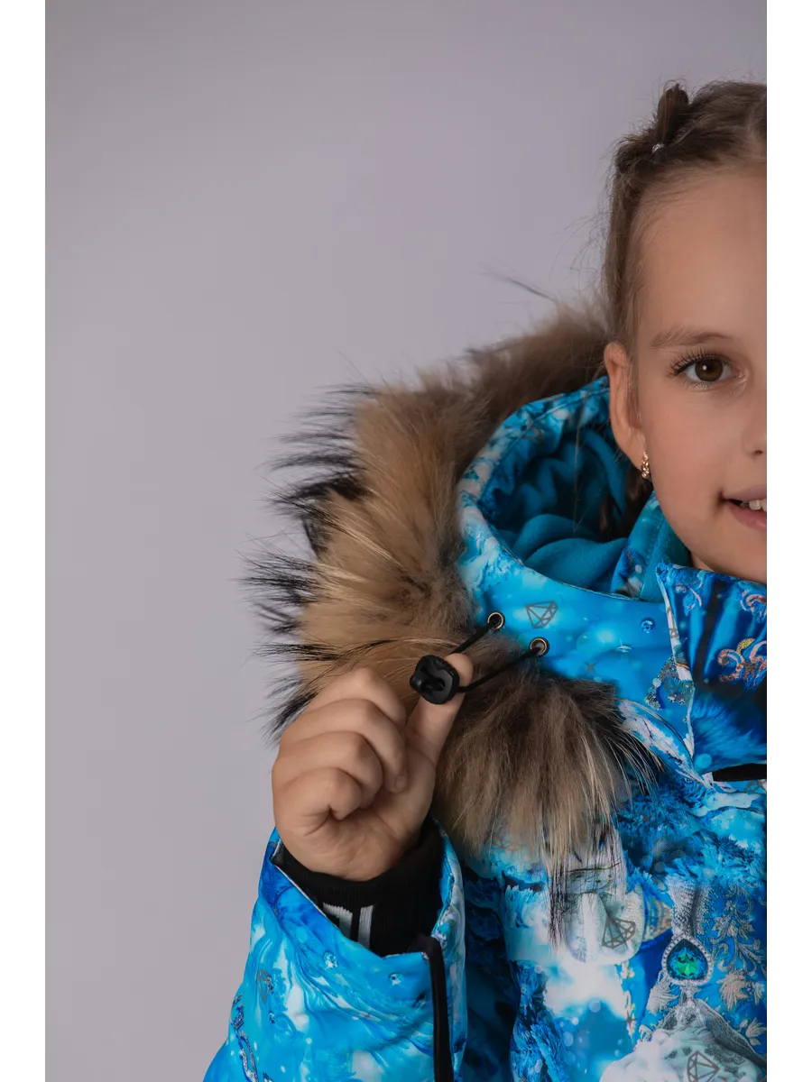 Зимний слитный комбинезон мембрана с натуральной опушкой