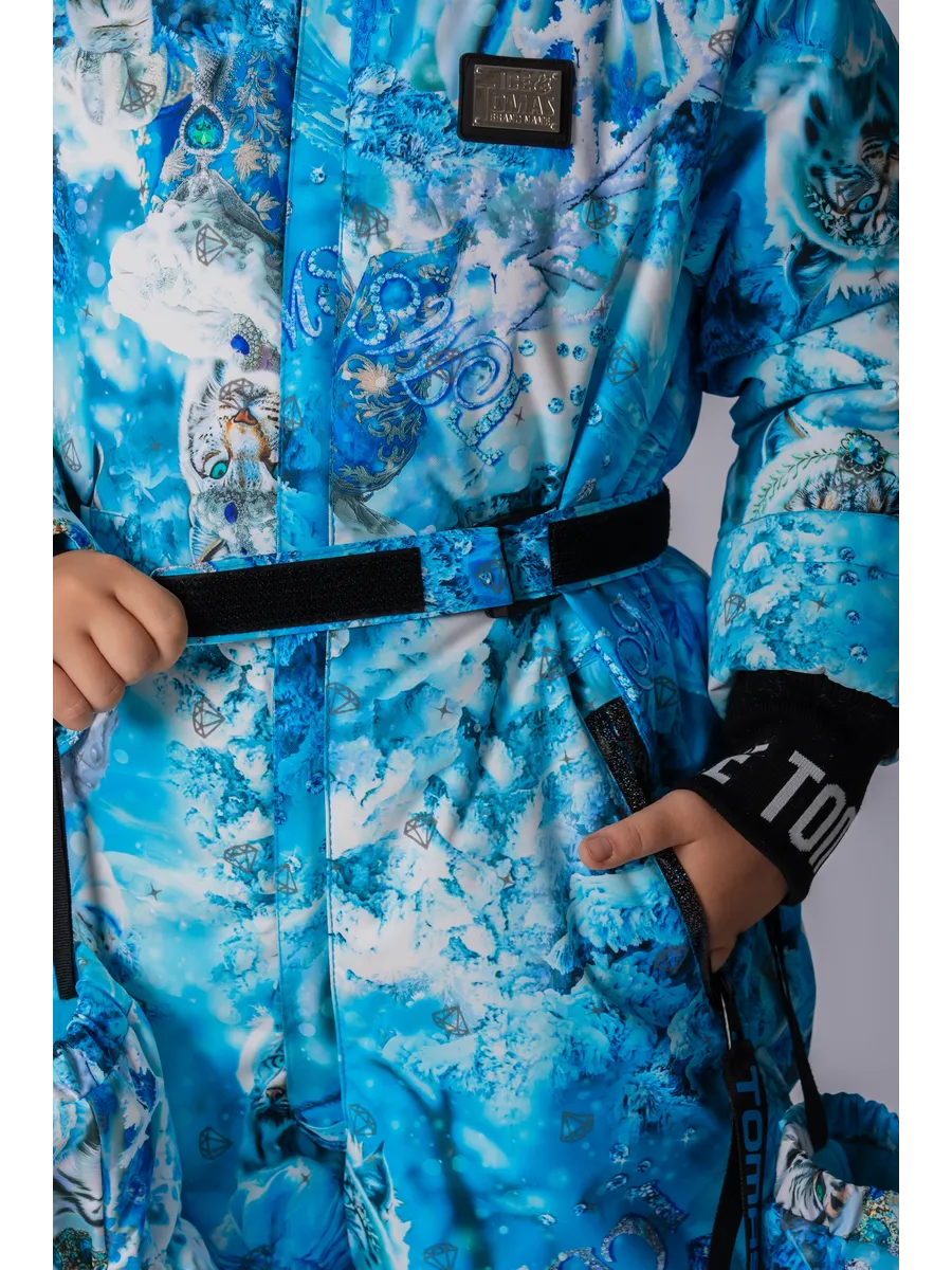 Зимний слитный комбинезон мембрана с натуральной опушкой