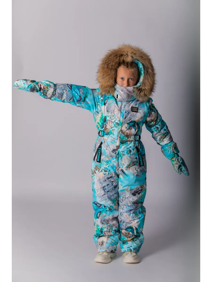 Зимний слитный комбинезон мембрана с натуральной опушкой