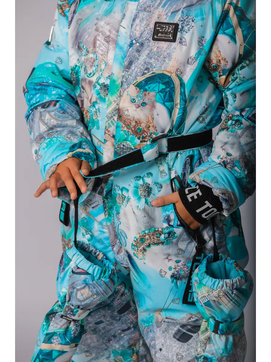 Зимний слитный комбинезон мембрана с натуральной опушкой